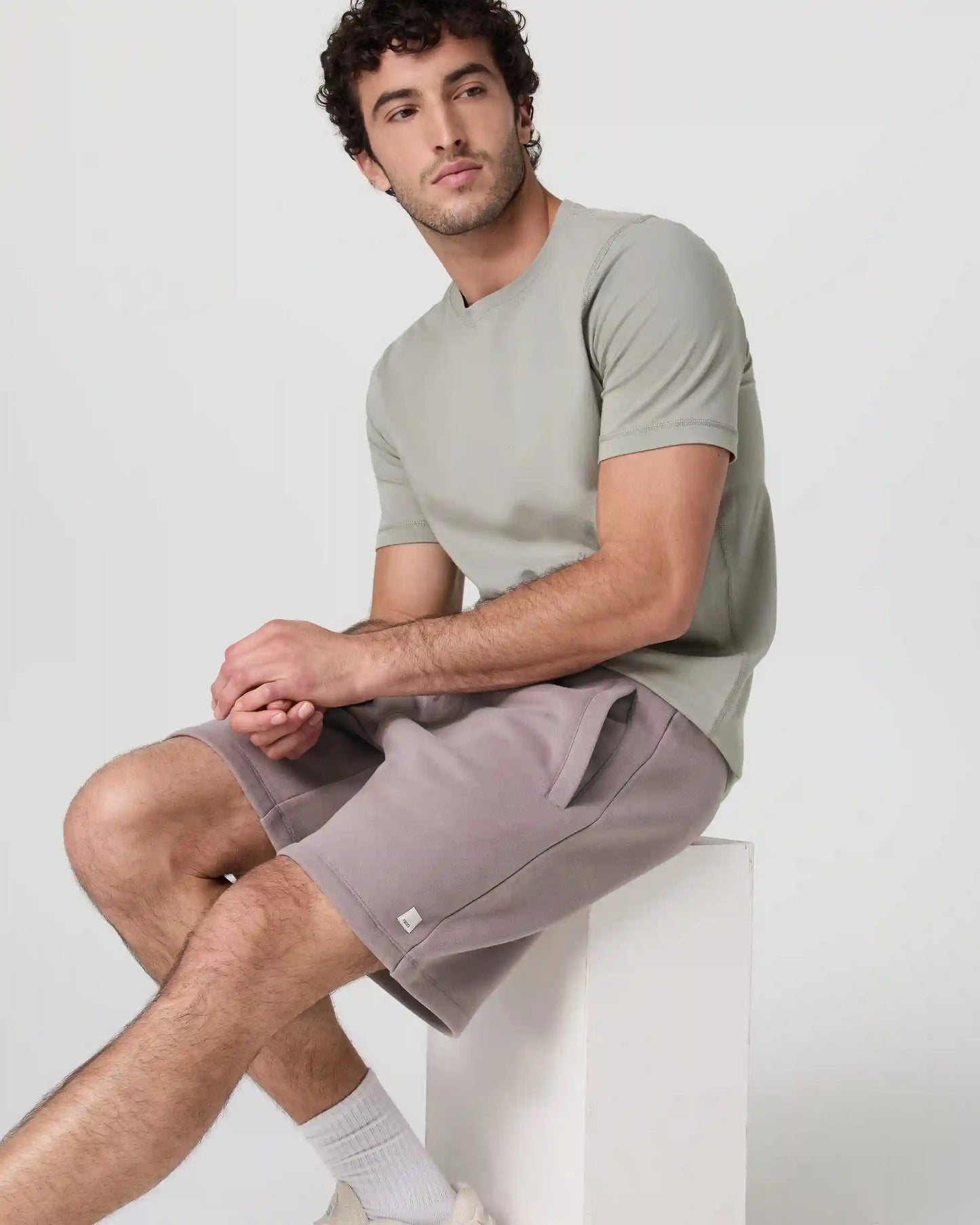 Seaside Short 8"
