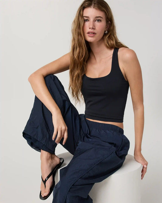 Vuori AllTheForm™ Logo Tank