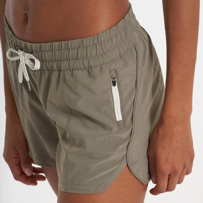 Clementine Short 4