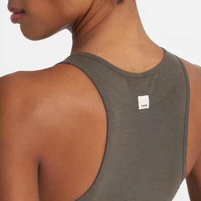 Pose Plyo Tank