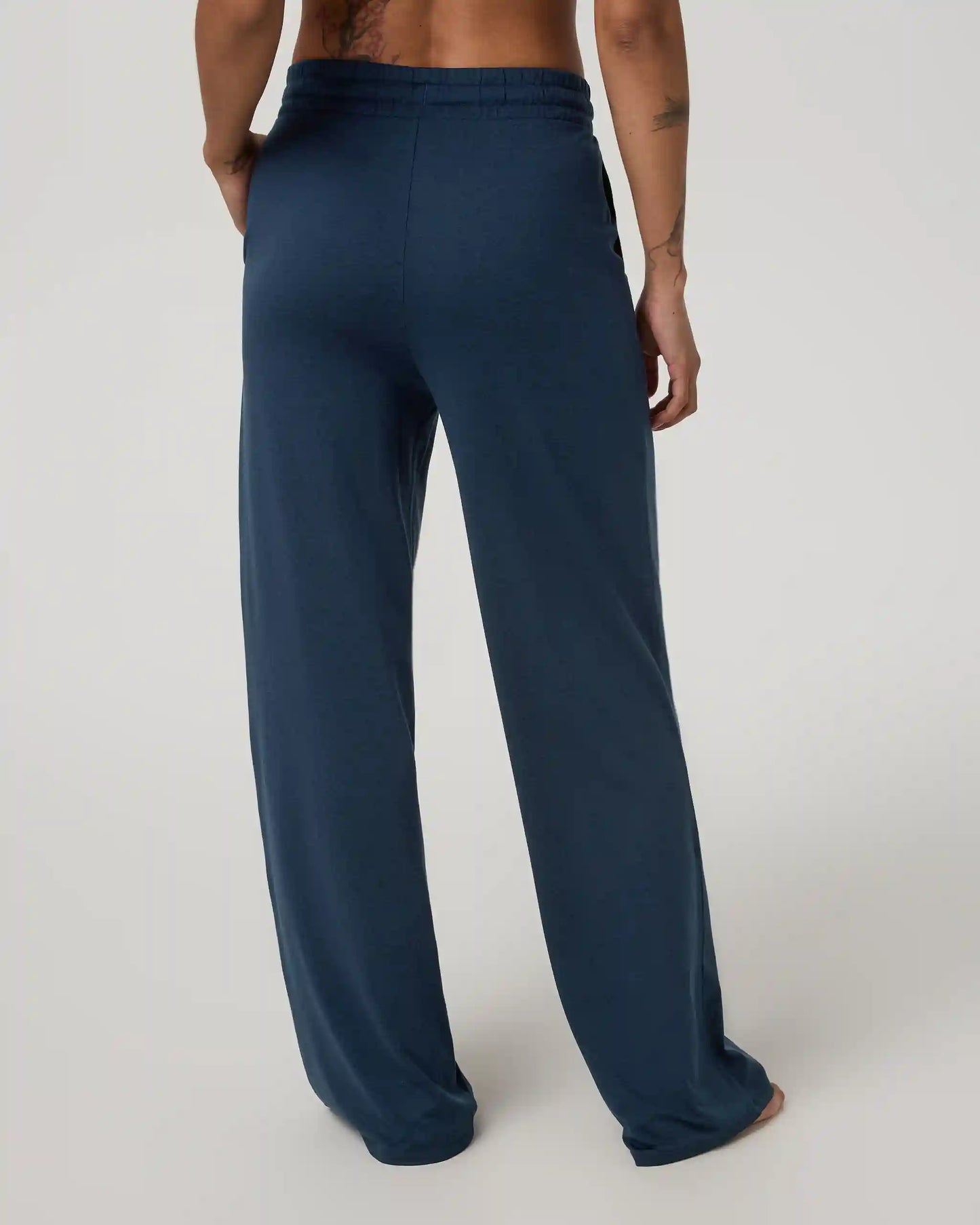 Halo Essential Wideleg Pant - Long