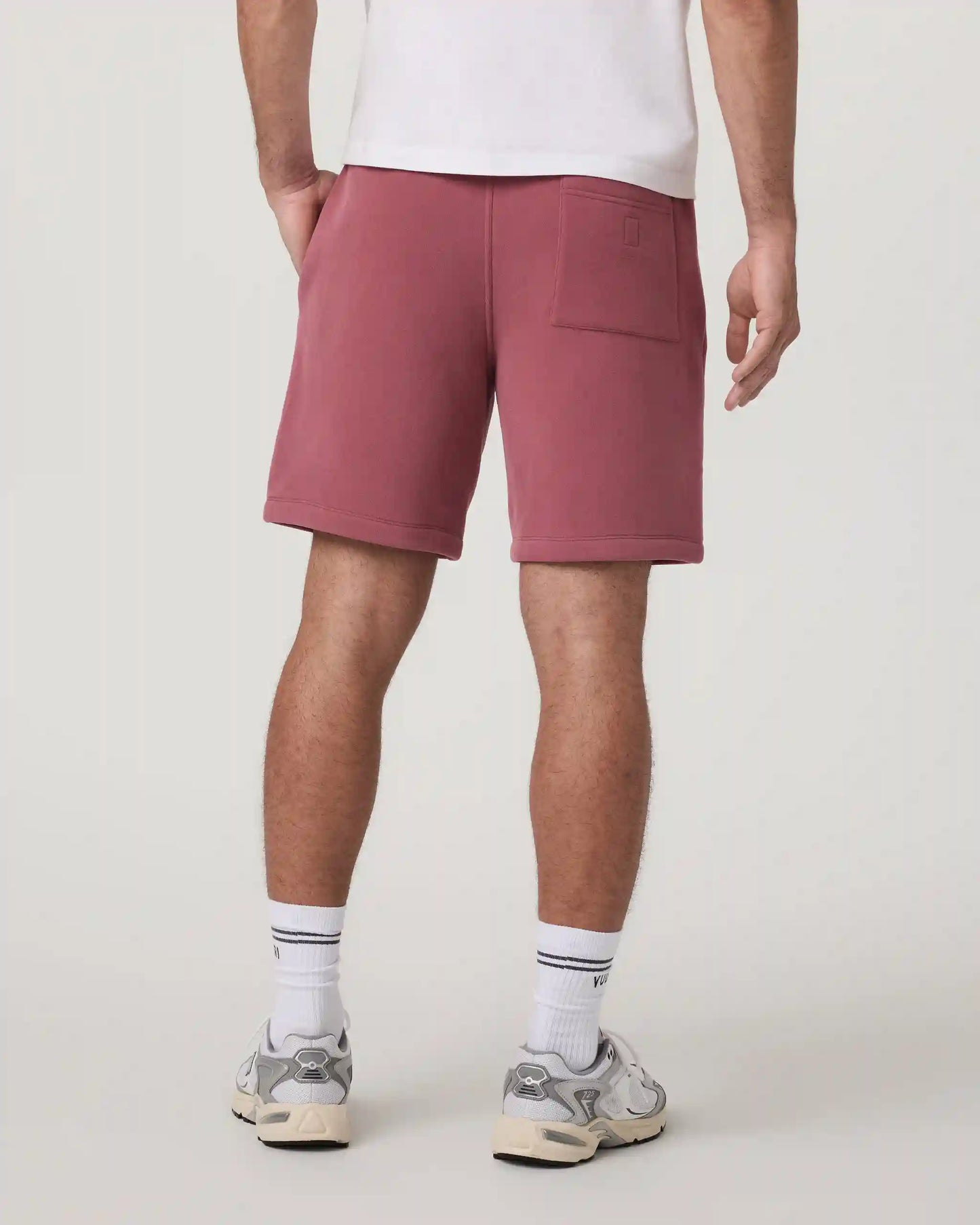 Seaside Short 8"