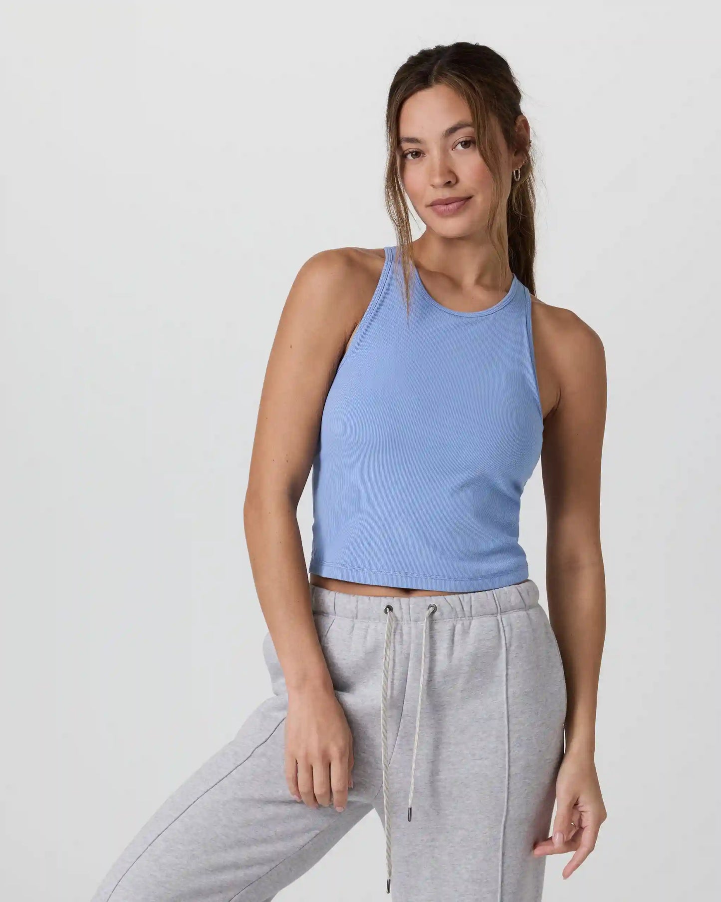 Pose Plyo Tank