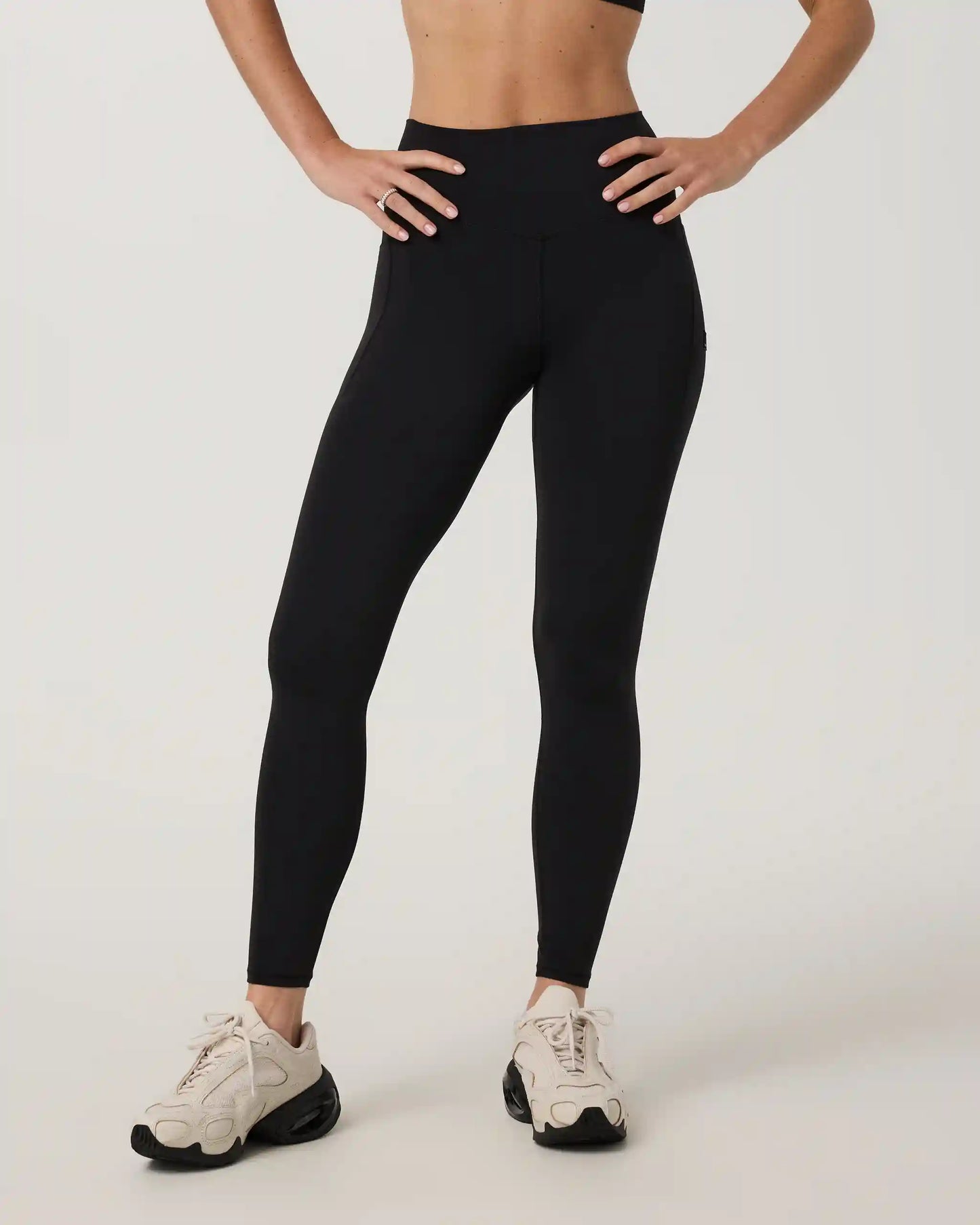 Vuori AllTheForm™ Pocket Legging