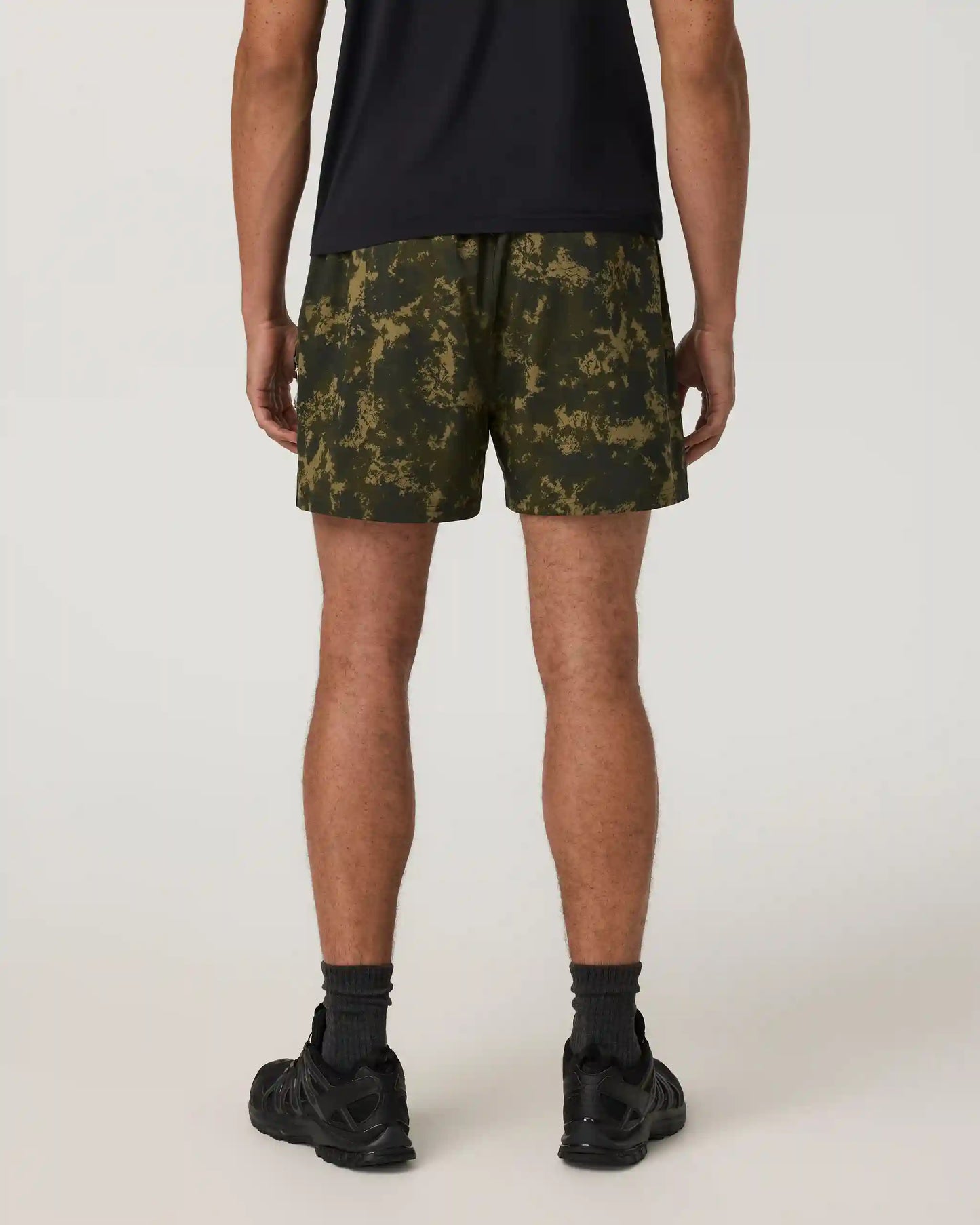 Banks Session Short Unlined 5"