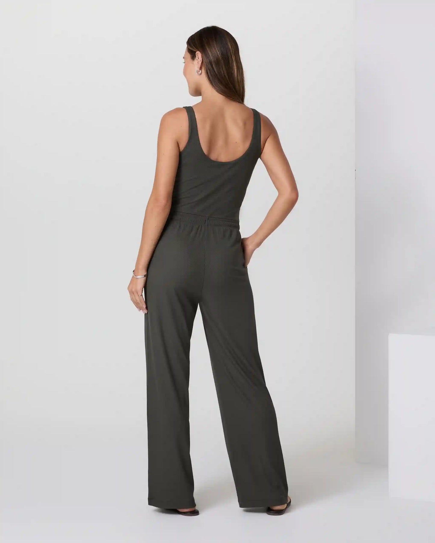 Pose Scoop Jumpsuit - Short