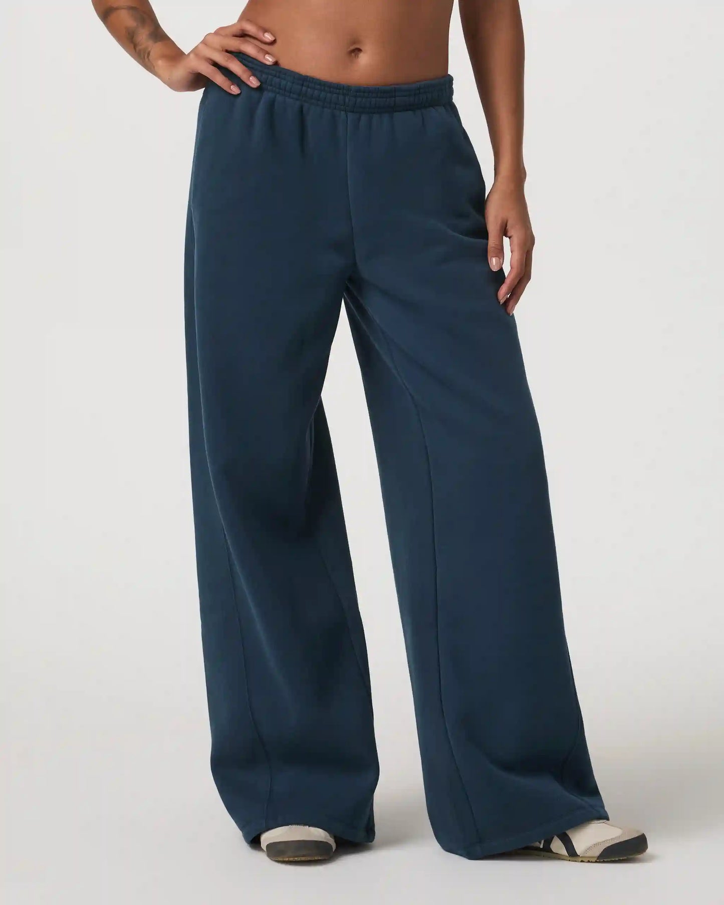 Restore Ultra Wideleg Sweatpant - Short