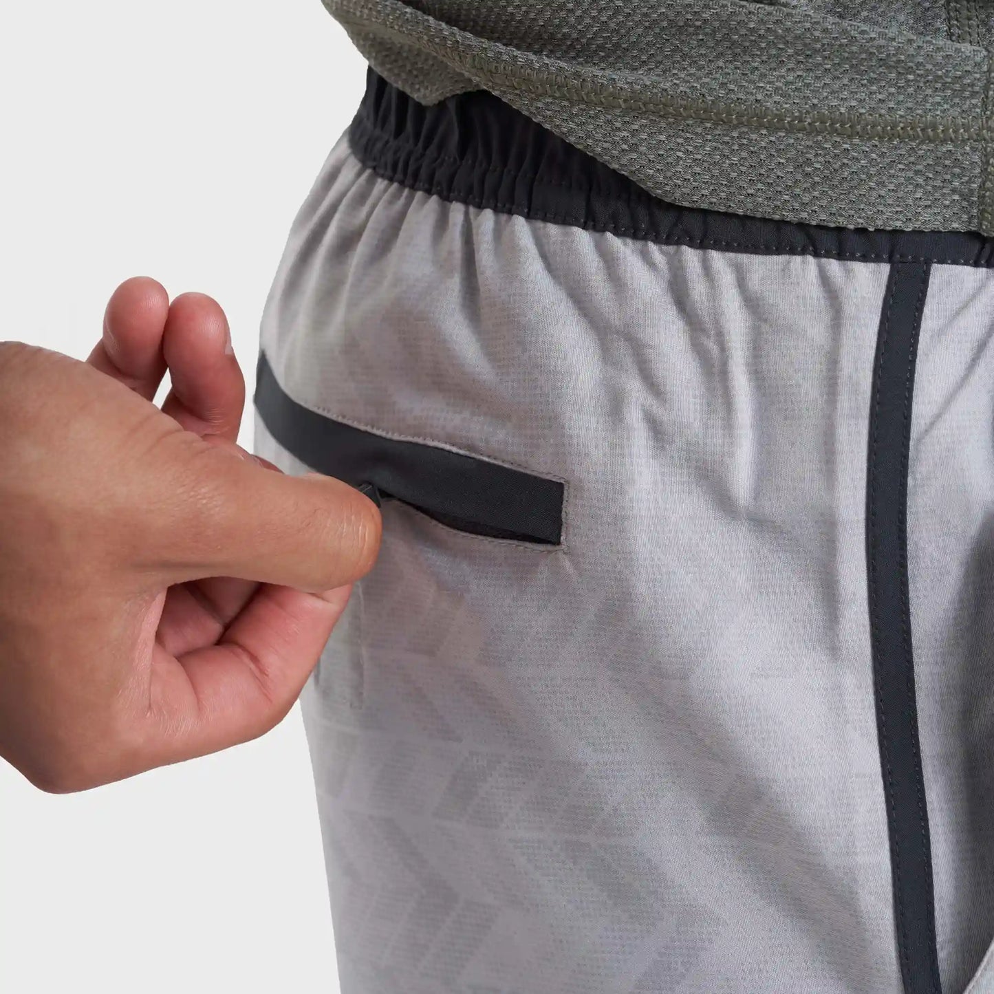Banks Short Unlined 5"