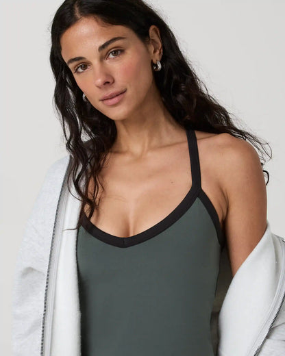 Vuori AllTheForm™ V Neck Tank