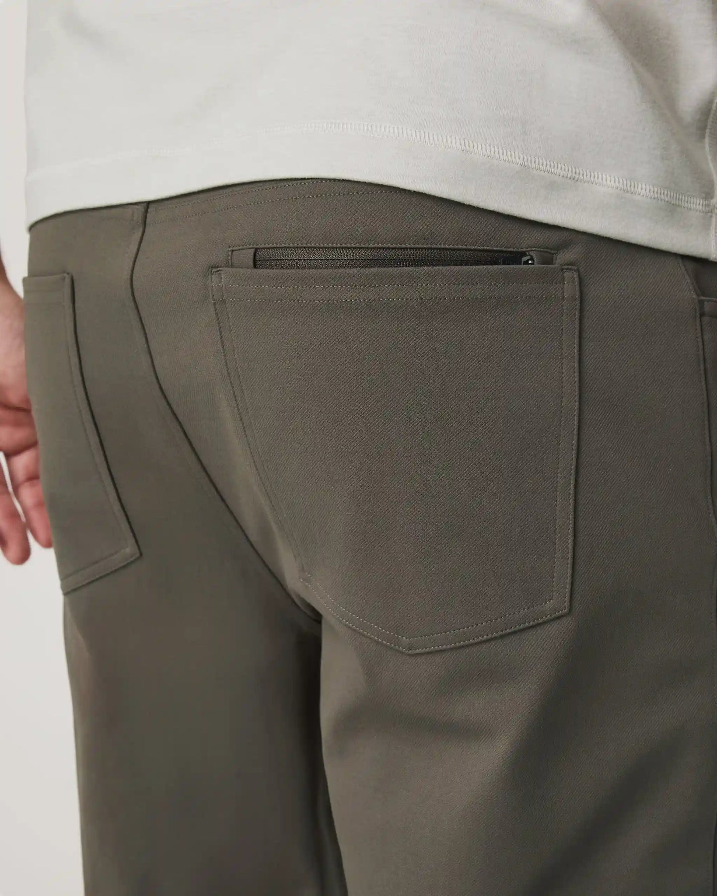 Vuori Meta™ Twill Pant Classic Fit 30"