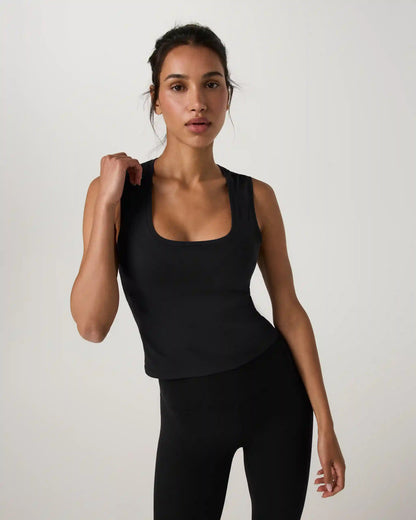 Halo Essential Scoop Tank Long