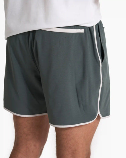 Banks Short Unlined 5"