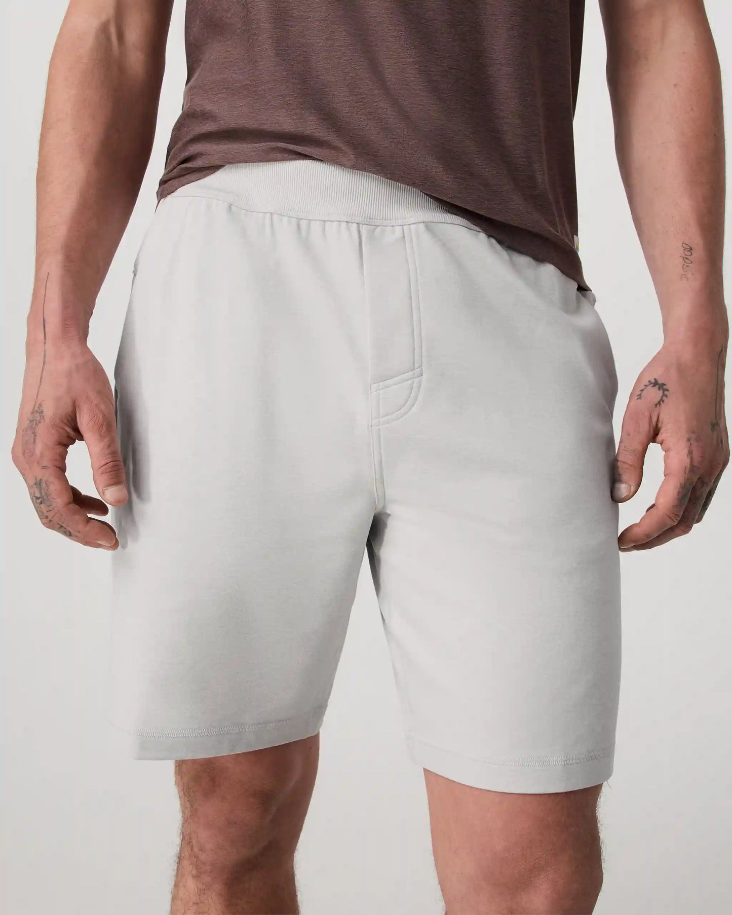 Coronado Short 8"