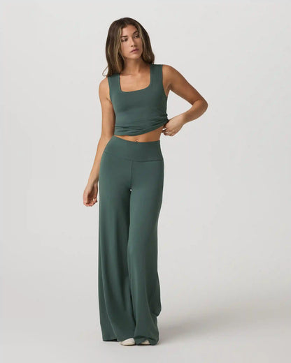 Halo Essential Scoop Tank