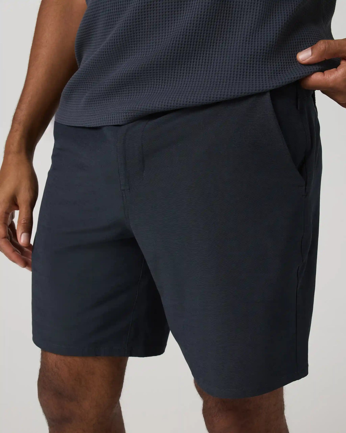 Aim Short 8"