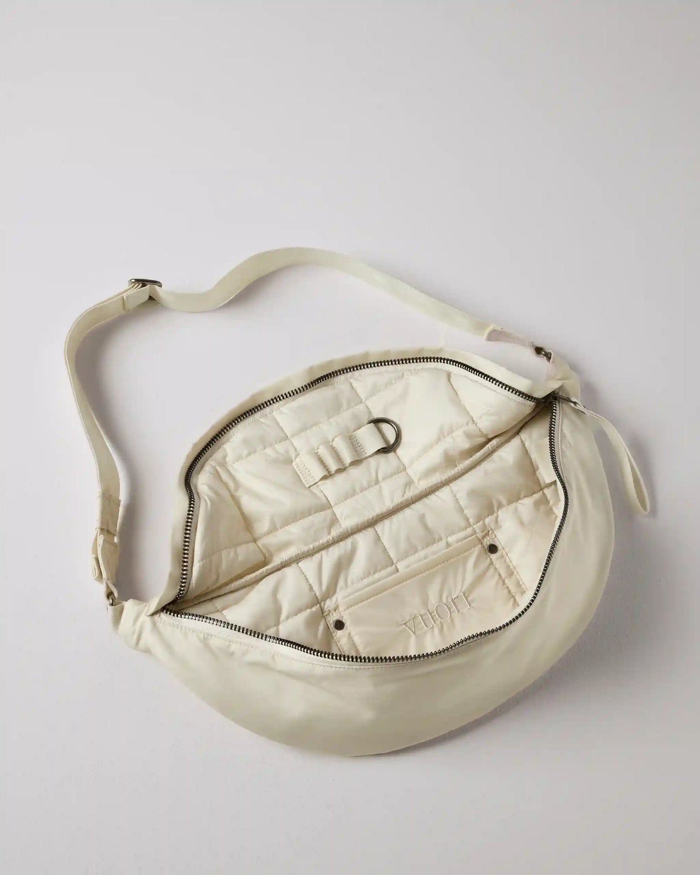 Vuori Arden Crescent Sling