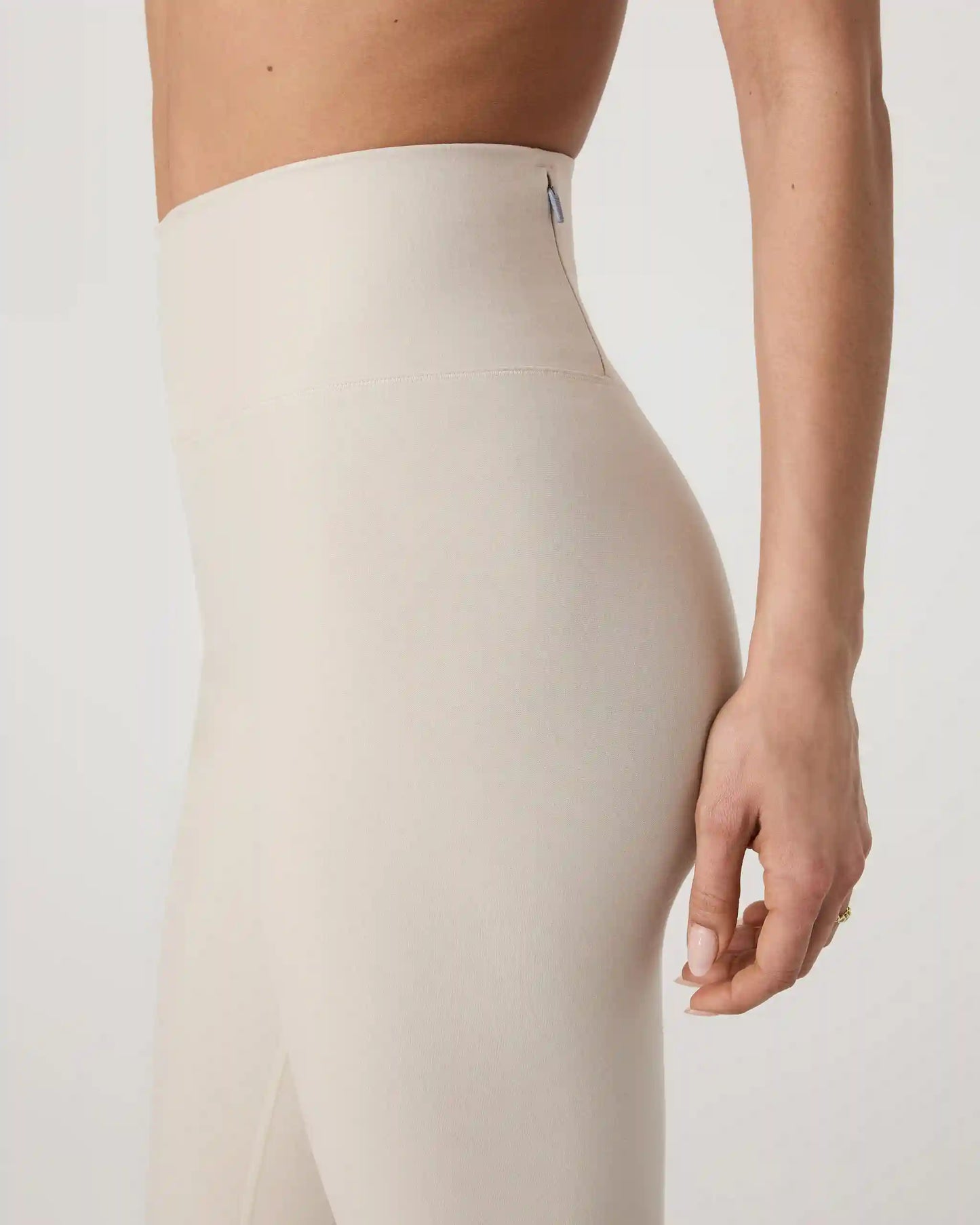 Clean Elevation Legging