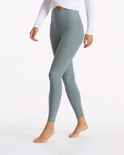 Clean Elevation Legging