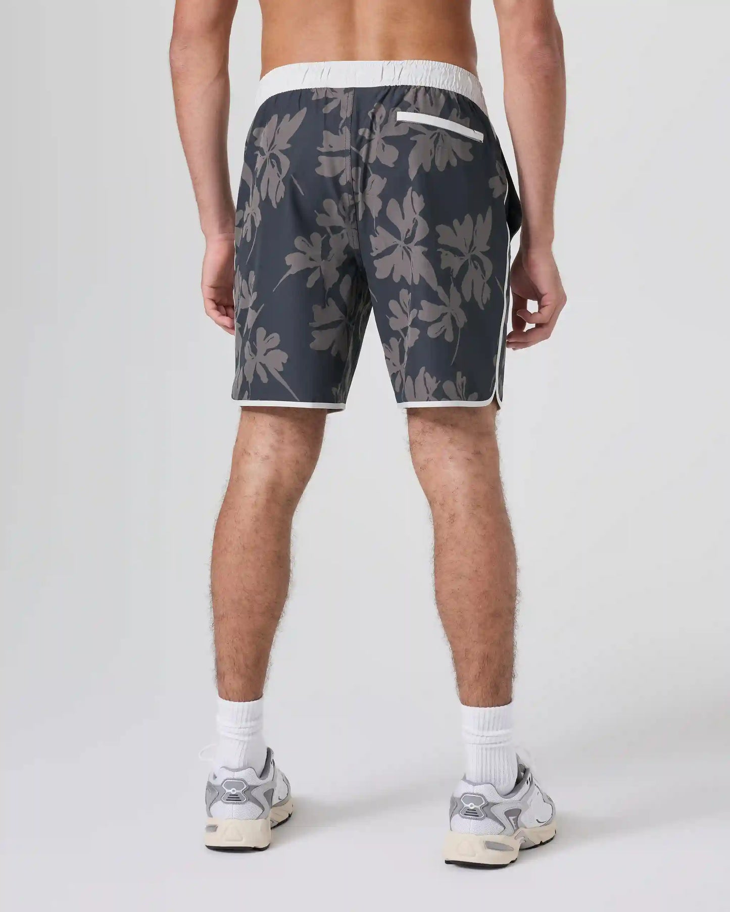 Banks Short Unlined 7"