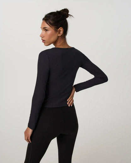Long Sleeve Pose Subtle Scoop
