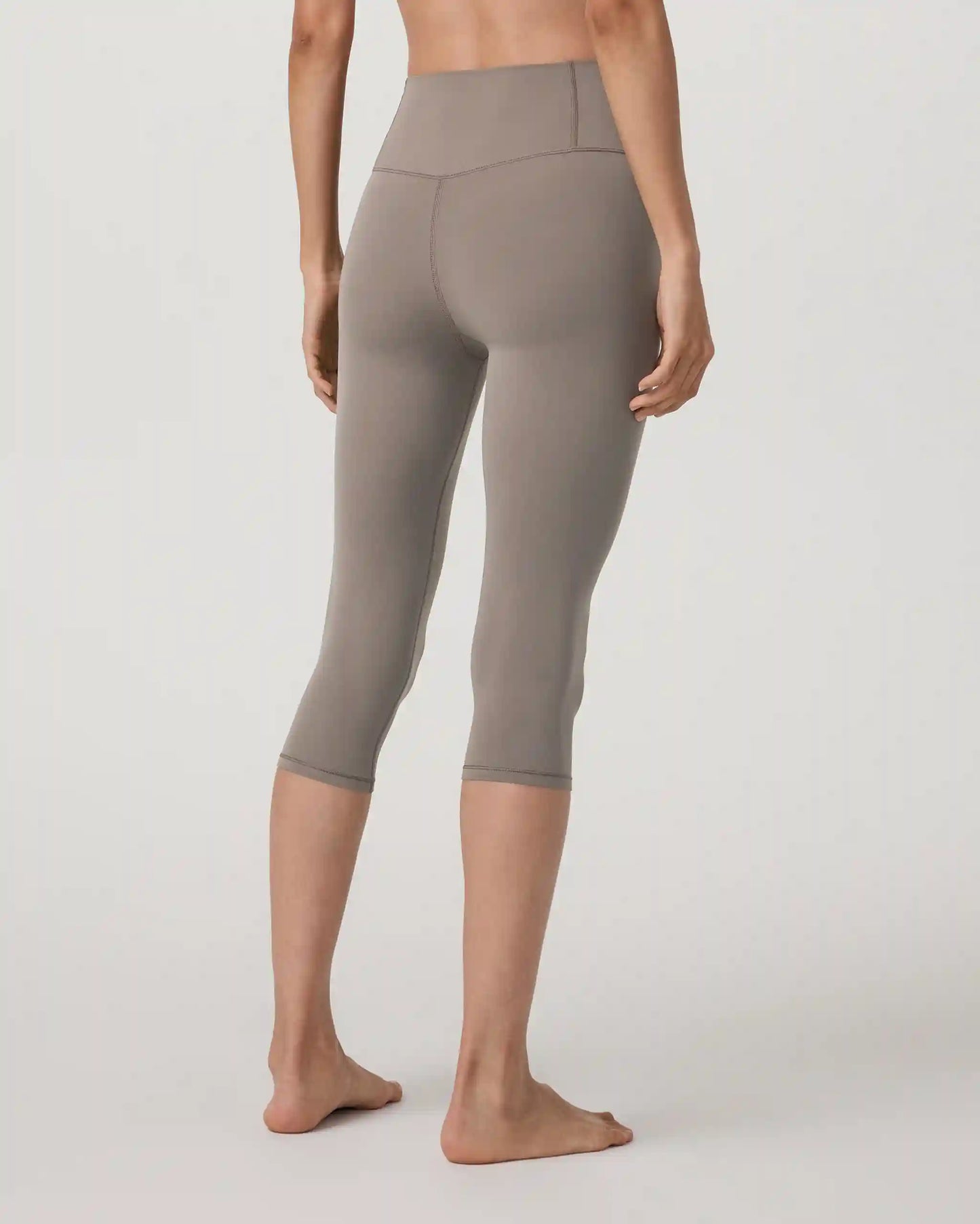 Vuori AllTheFeels™ Crop Legging