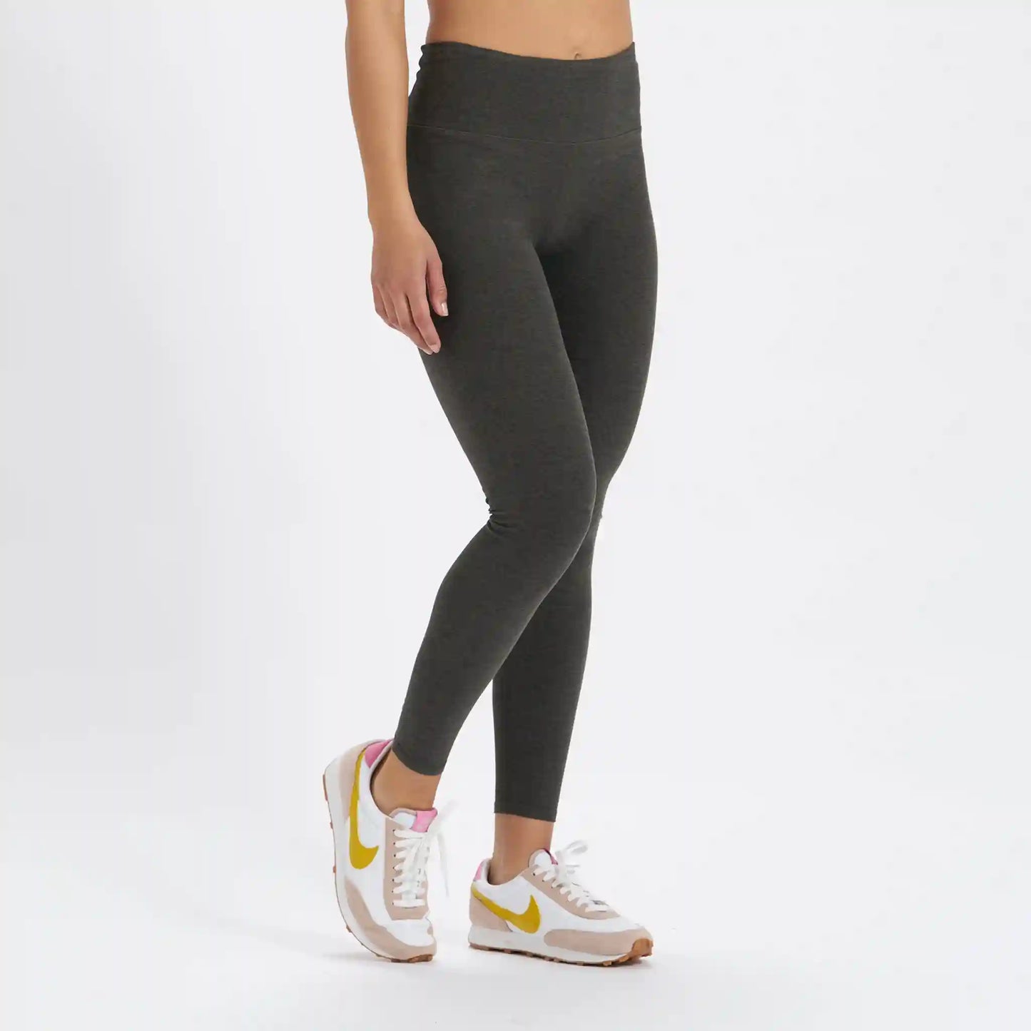 Clean Elevation Legging