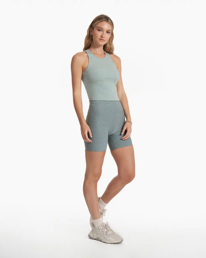 Pose Plyo Tank