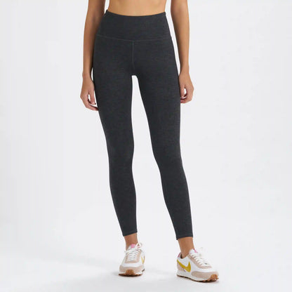 Clean Elevation Legging