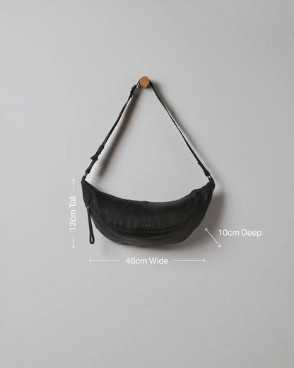 Vuori Arden Crescent Sling