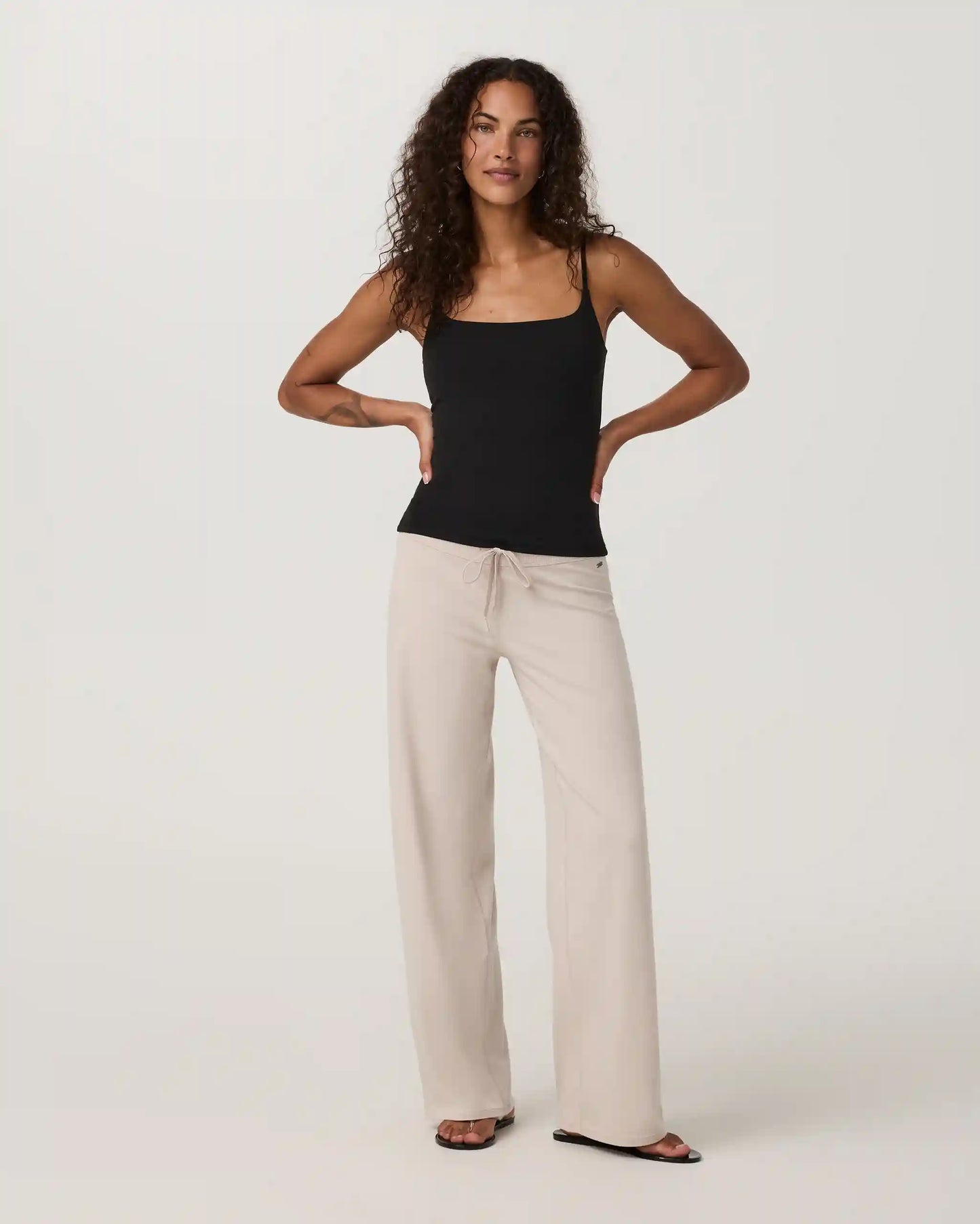 Vuori AllTheFeels™ Cami Long