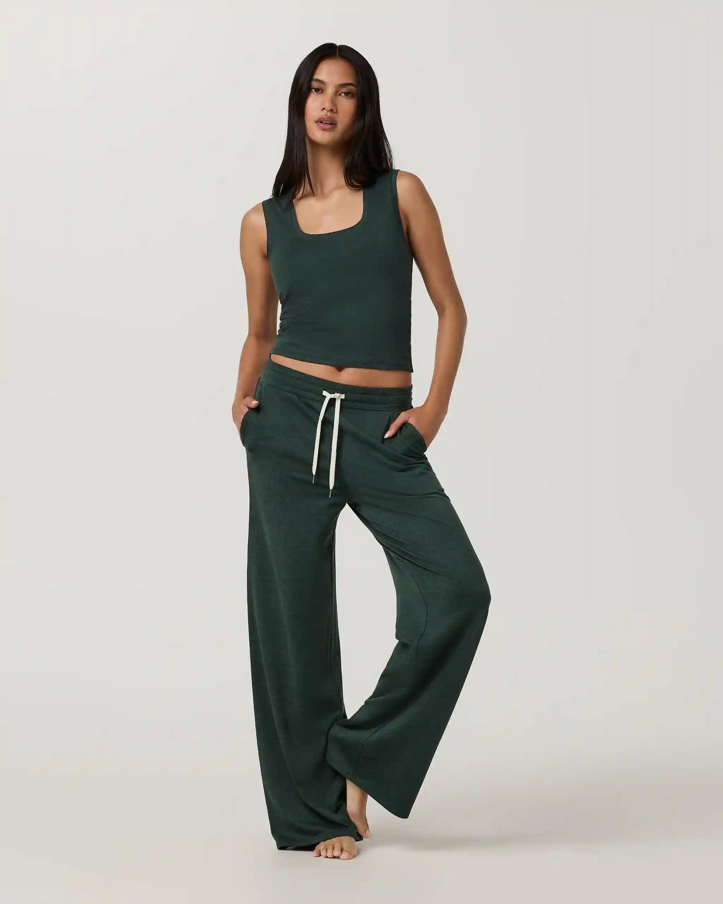 Halo Essential Scoop Tank