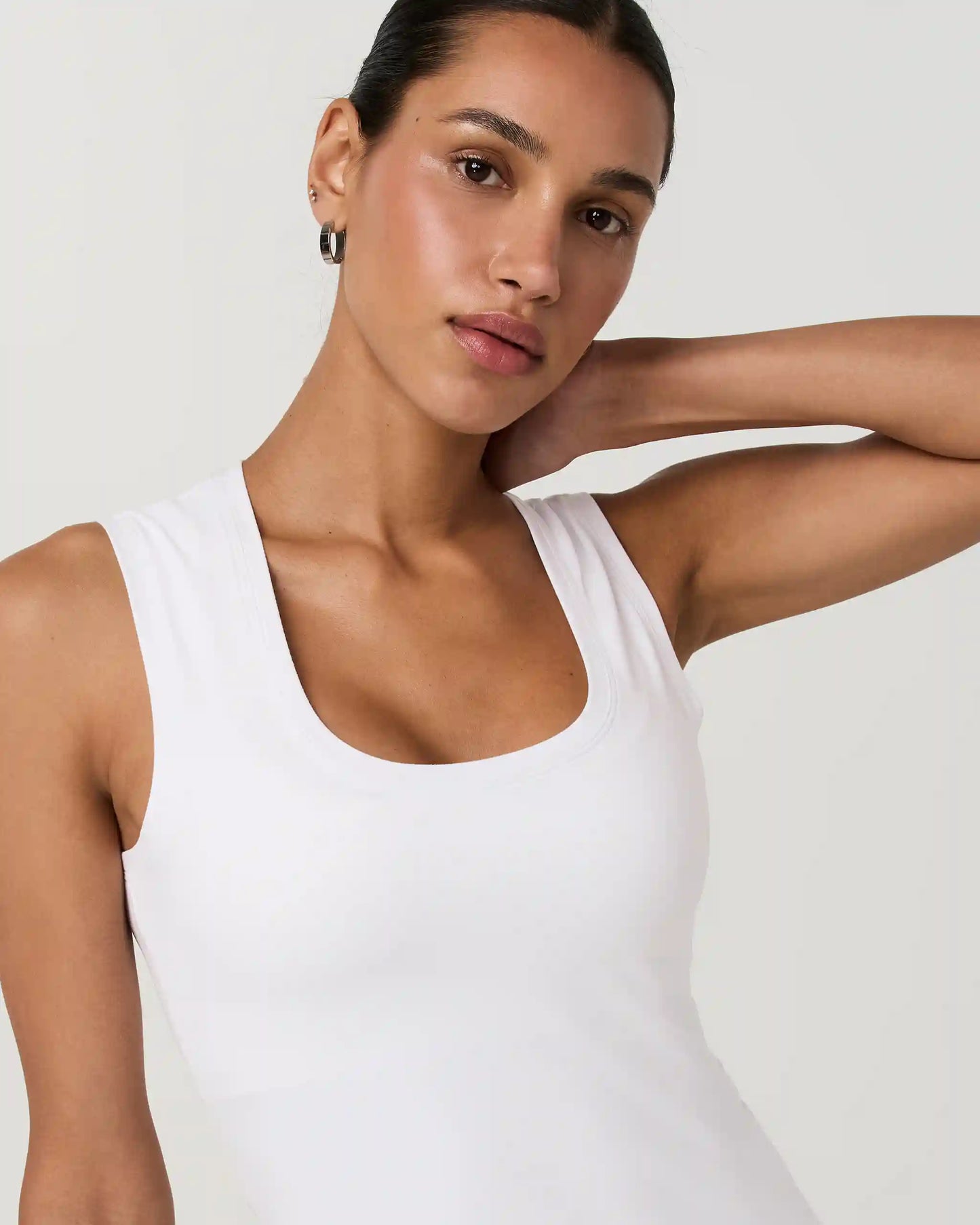 Halo Essential Scoop Tank Long