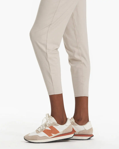 Lux At Ease Pant