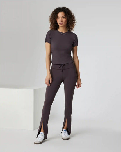 Pose Fitted Tee