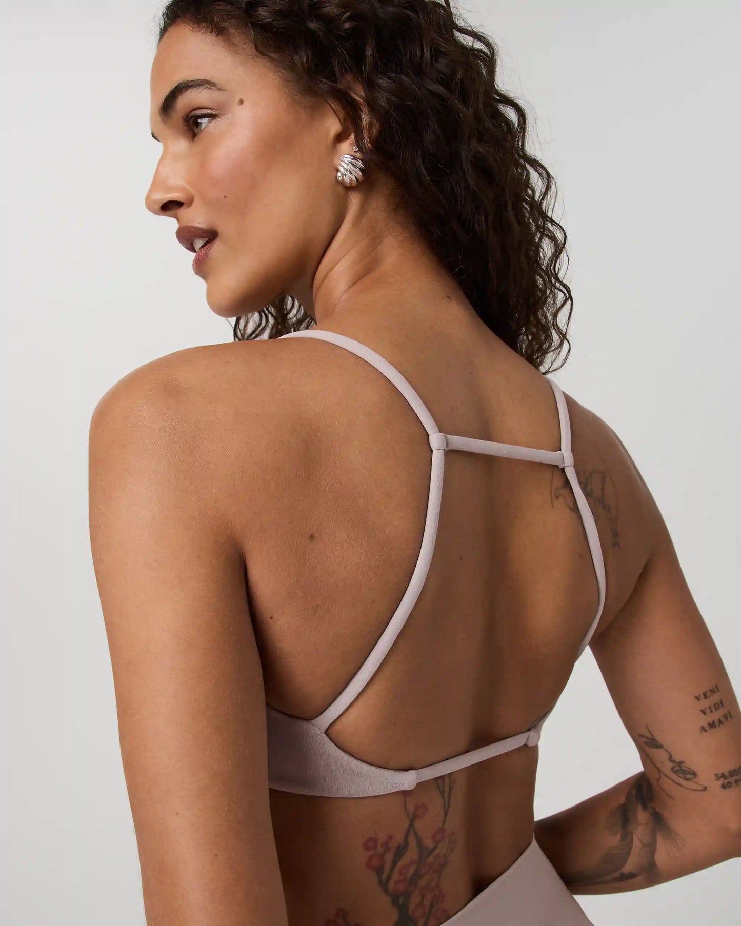 Vuori AllTheFeels™ Strappy Back Bra