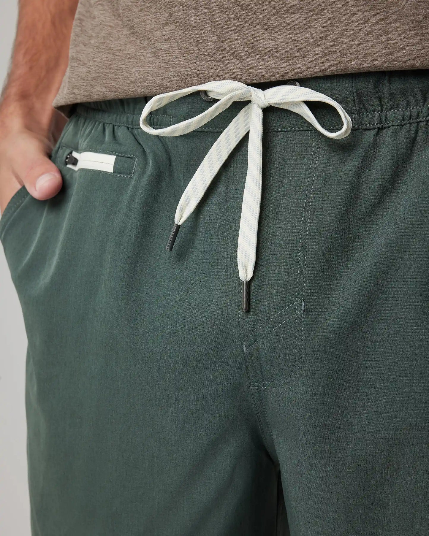 Banks Short Unlined 7"