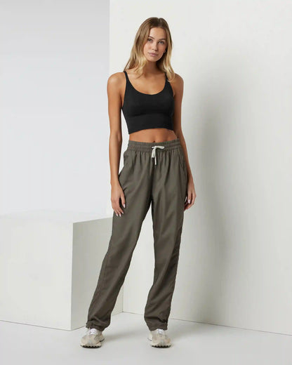 Quince Seamless Crop