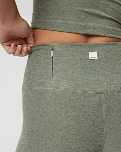 Clean Elevation Legging-Short