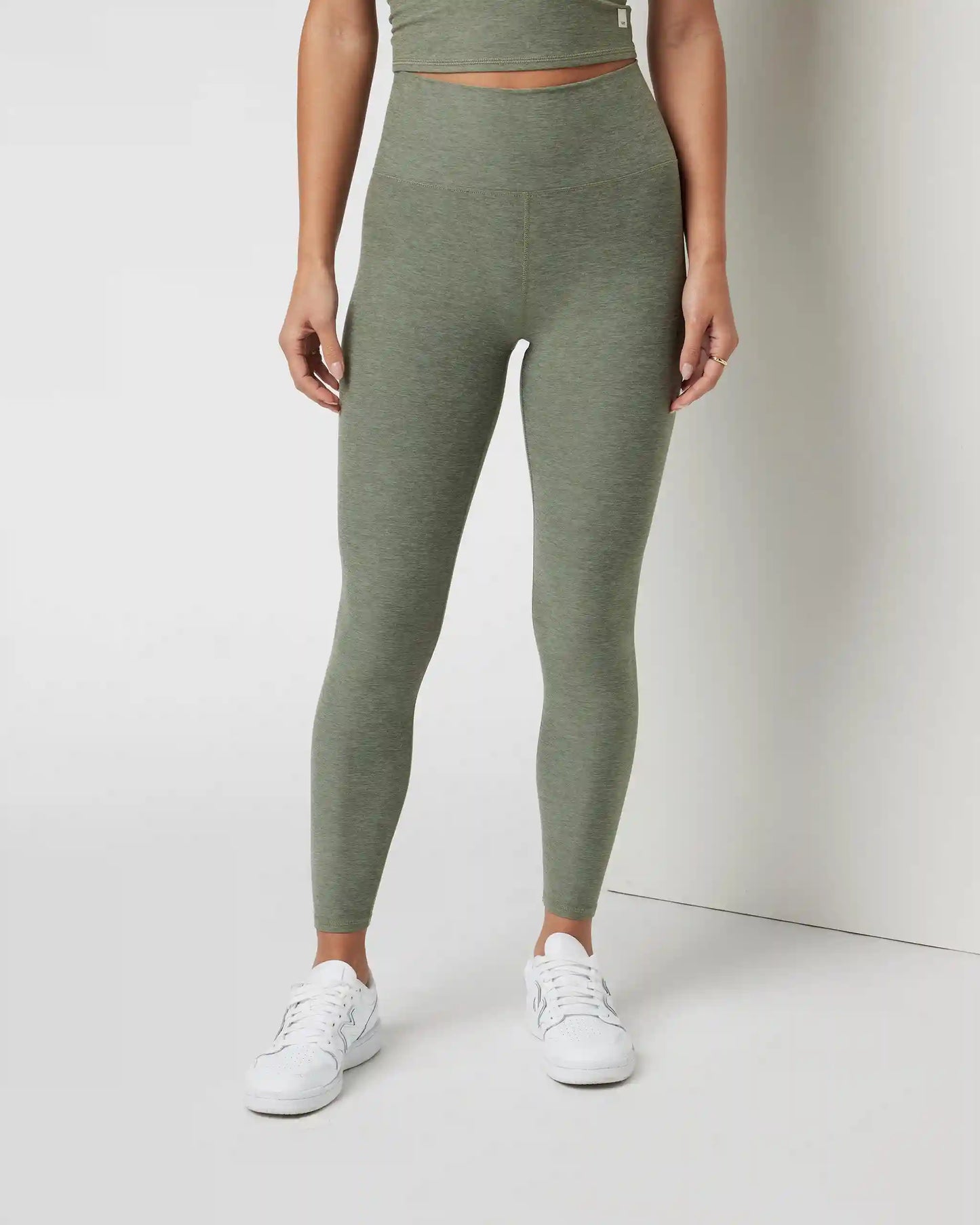 Clean Elevation Legging-Short
