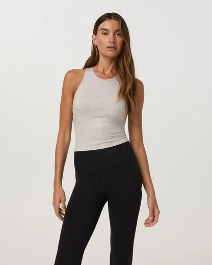 Pose Plyo Tank