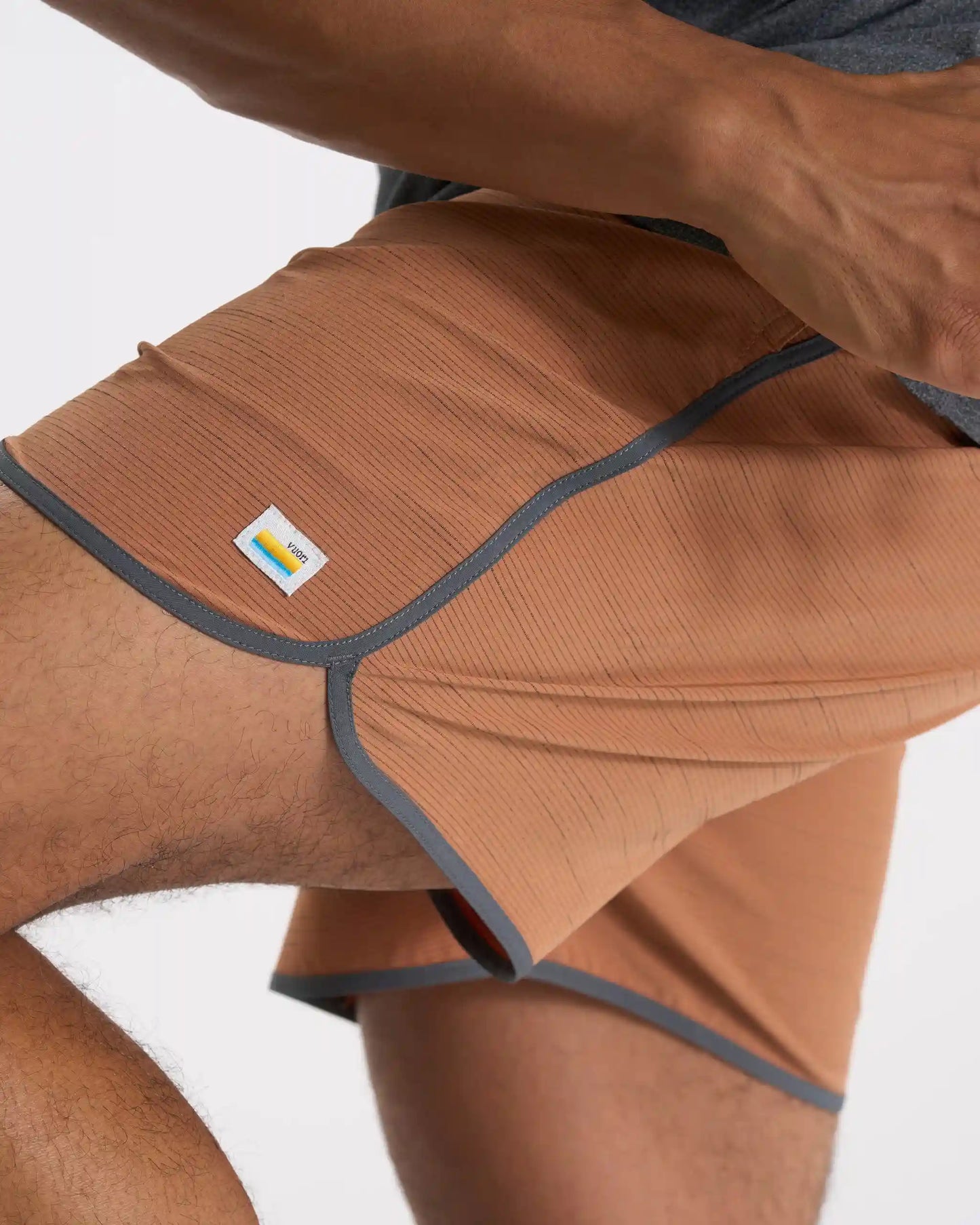 Banks Short Unlined 5"