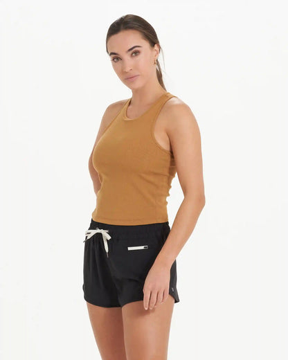 Pose Plyo Tank