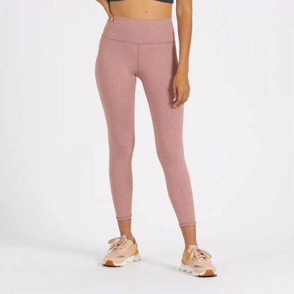 Clean Elevation Legging