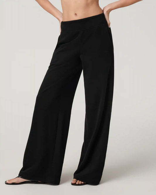 Sedona Midrise Wideleg Sweatpant - Short