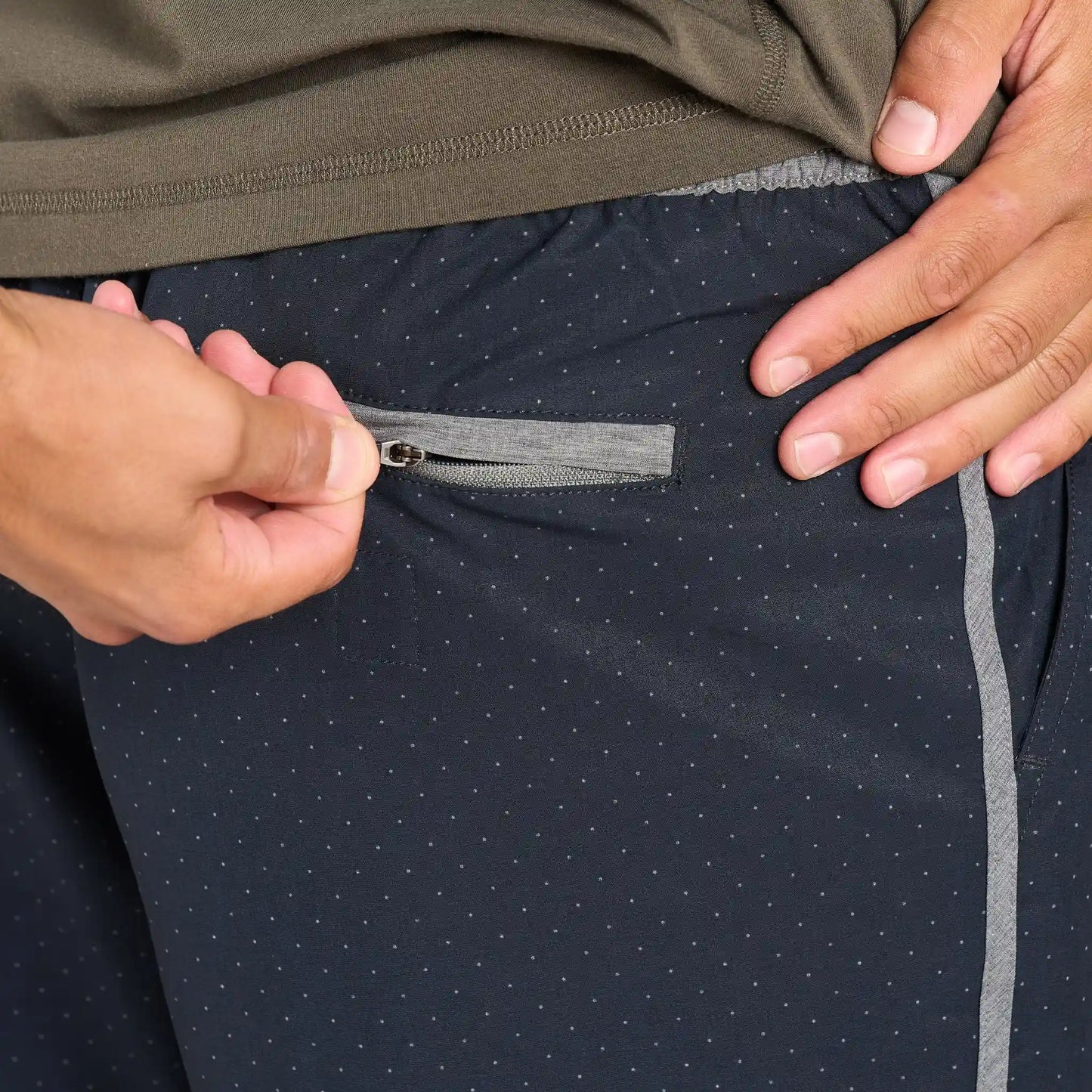 Banks Short Unlined 5"