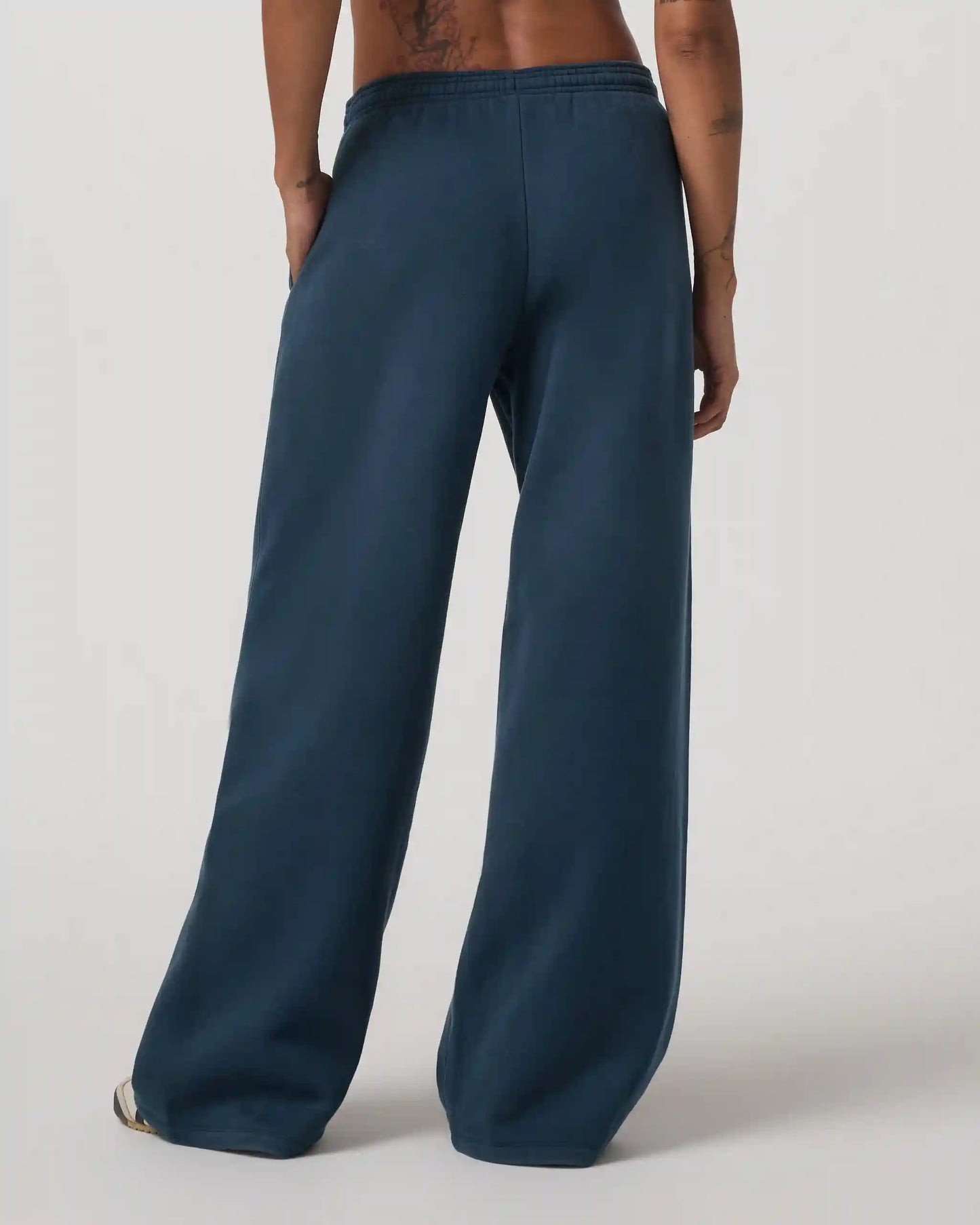 Restore Ultra Wideleg Sweatpant - Short