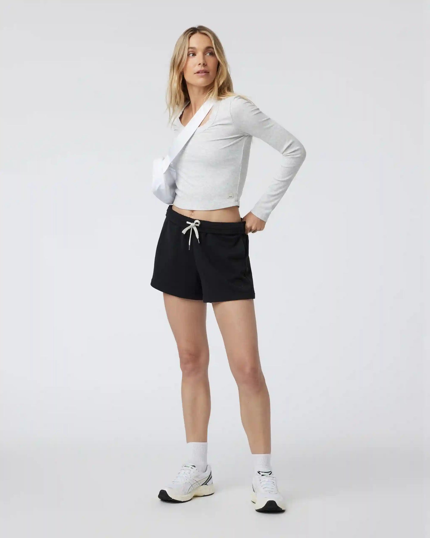 Long Sleeve Pose Scoop Tee