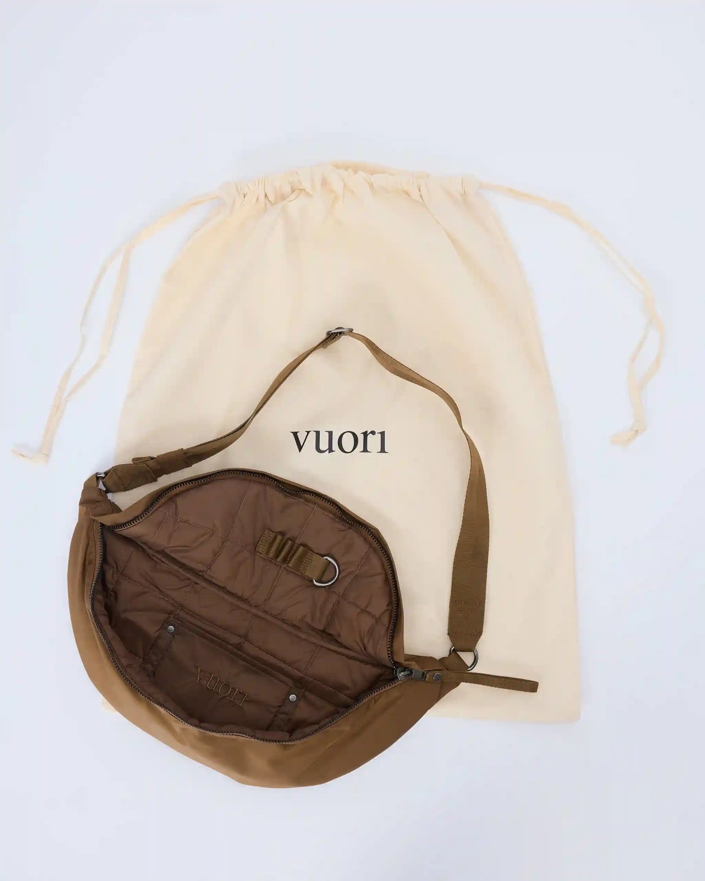 Vuori Arden Crescent Sling