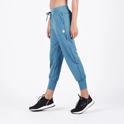 Summits Woven Jogger