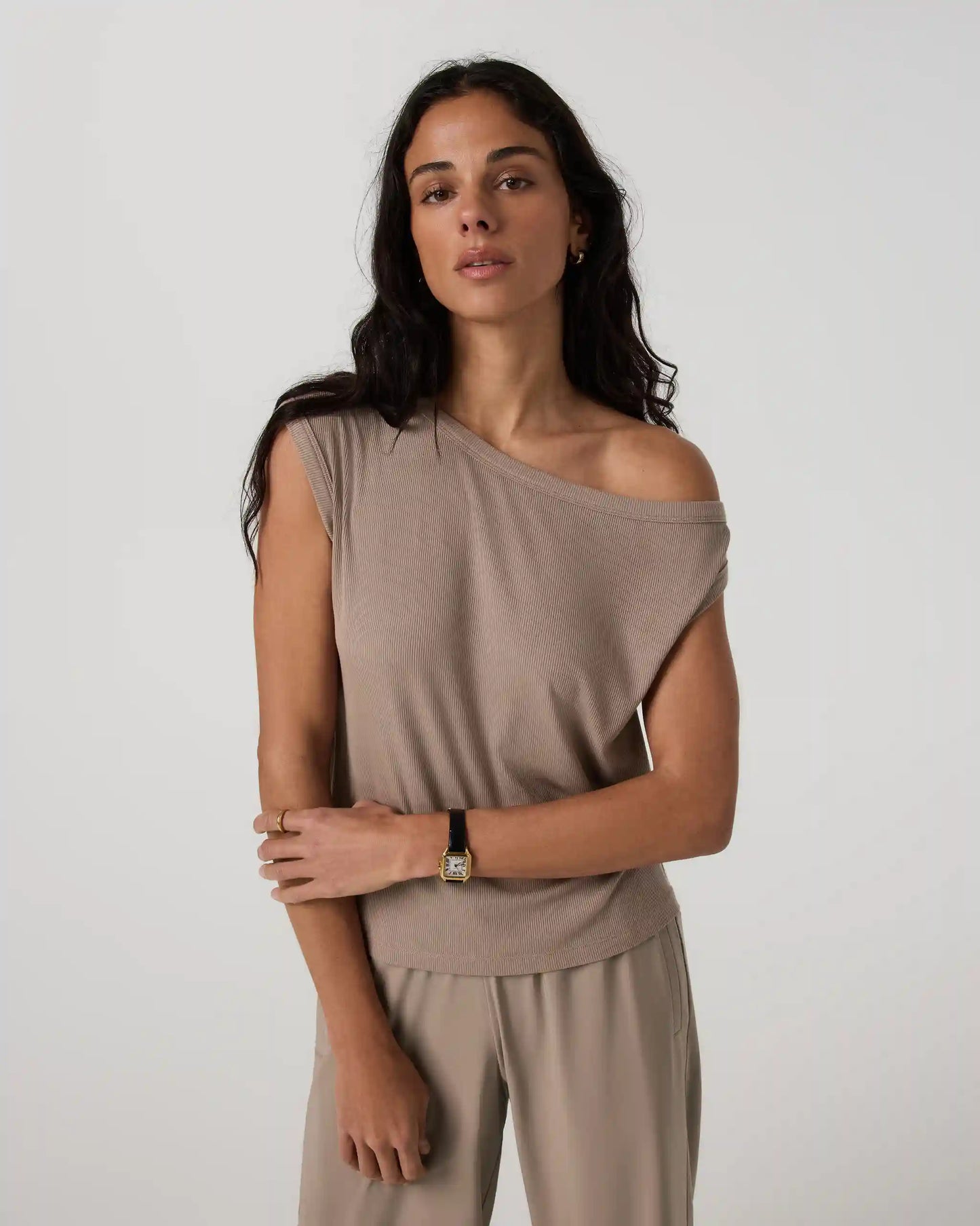 Cove Asymmetric Top